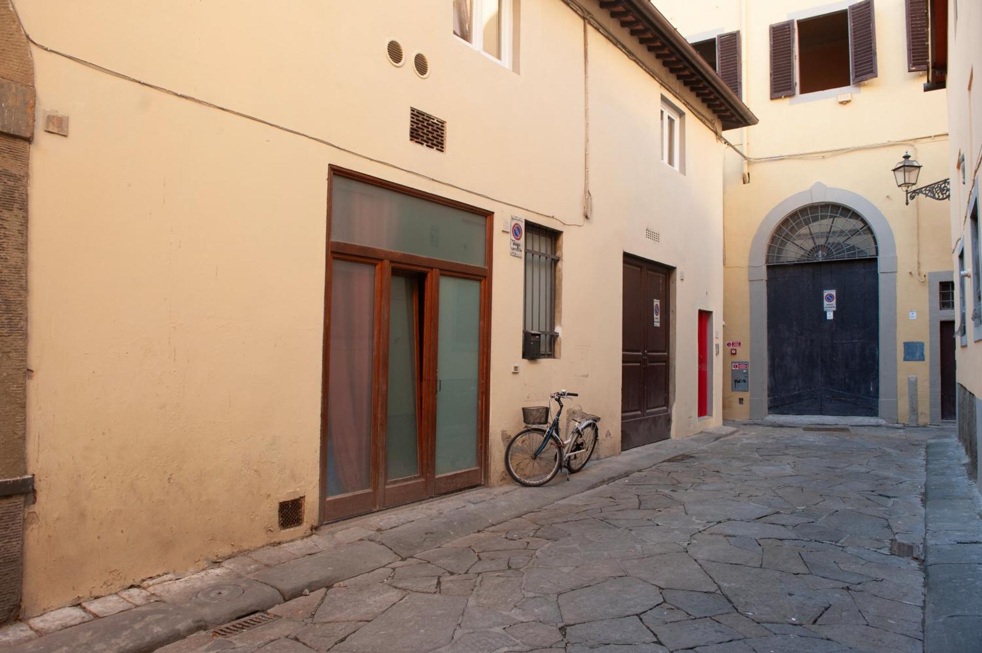 Canto Rivolto - Flo Florencia